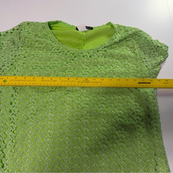 Vintage 90’s Ashley Blue Lime Crochet Dress with 60’s vibe - Picture 4 of 5
